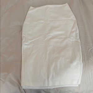 Elegant White Pencil Skirt